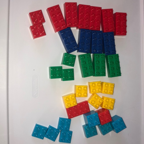 Disney Pixar piston cup & desert mega blocks - Picture 6 of 9